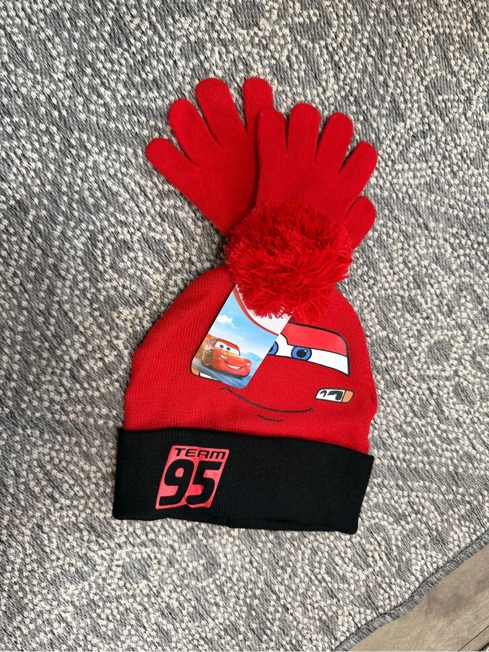 New Disney Red Lightning McQueen Beanie and Glove Set Little Boys One Size